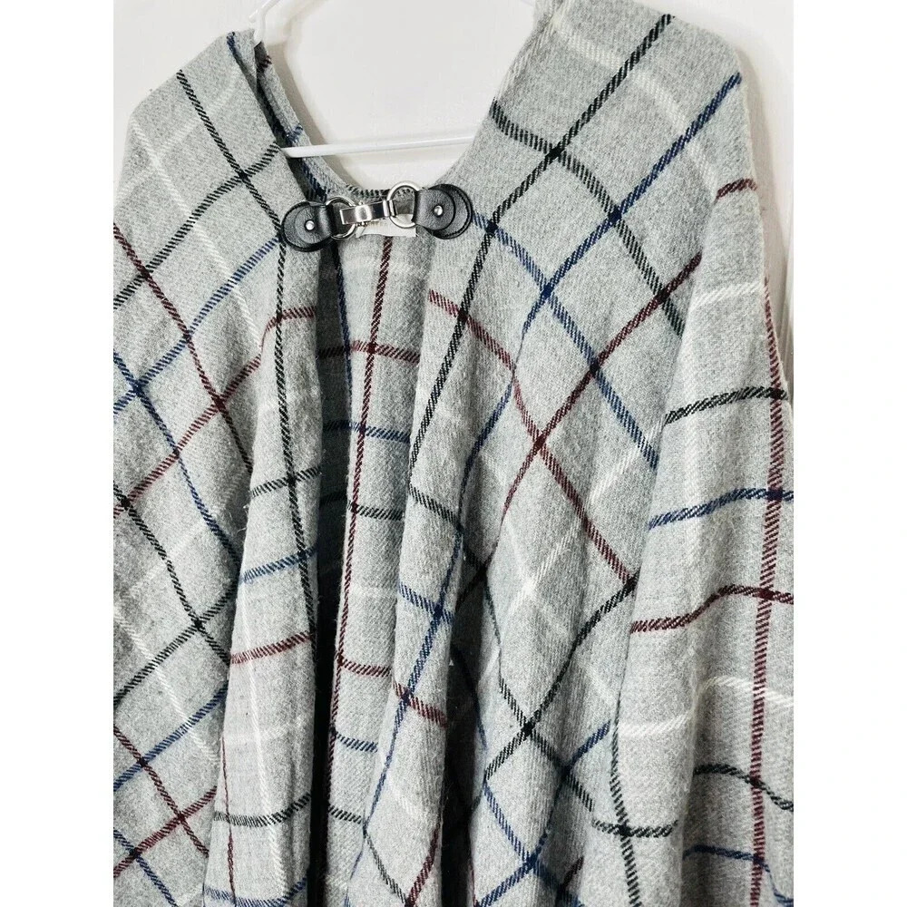Charter Club Womens Knit Poncho One Size OS Gray Plaid Fringe Buckle Relaxed - Picture 2 of 7